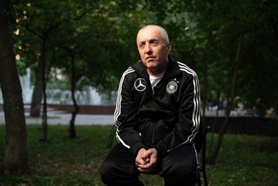 Від “Ізоляції” у Донецьку до колонії на Уралі. Ексв’язень “ДНР” Володимир Черкас розказав про майже вісім років полону Від “Ізоляції” у Донецьку до колонії на Уралі. Ексв’язень “ДНР” Володимир Черкас розказав про майже вісім років полону