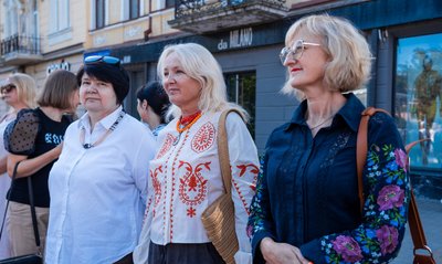 вишиванки, вишиті сорочки