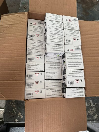 На Львівщині виявили контрабанду медпрепаратів та старовинної ікони На Львівщині виявили контрабанду медпрепаратів та старовинної ікони