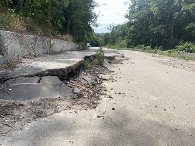 Ремонтувати аварійний серпантин на Монастирській Горі у Полтаві будуть 2026 року – ЖКГ Ремонтувати аварійний серпантин на Монастирській Горі у Полтаві будуть 2026 року – ЖКГ