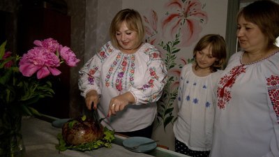 "Страву готують не лише для родини, а й для друзів і гостей": на Вінниччині готують паланську печеню "Страву готують не лише для родини, а й для друзів і гостей": на Вінниччині готують паланську печеню