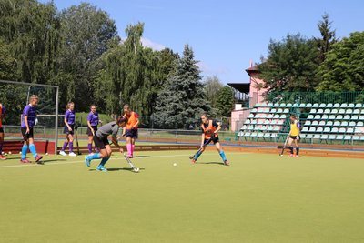 Сумські хокеїстки готуються до матчів чемпіонату України з хокею на траві 5S Сумські хокеїстки готуються до матчів чемпіонату України з хокею на траві 5S
