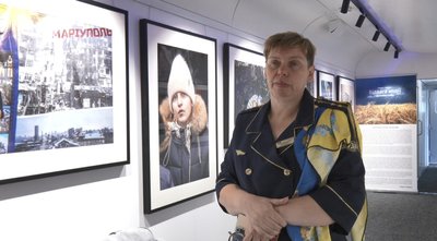 Ольга Рандохо, потяг, виставка, фото війни, Тернопіль Ольга Рандохо, потяг, виставка, фото війни, Тернопіль