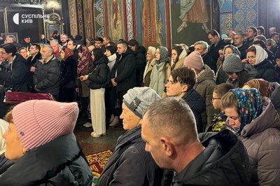 Різдво-2024 у Києві: у Михайлівському соборі правлять святкову літургію