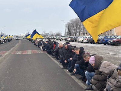 Вважався зниклим безвісти: на Черкащині попрощалися із захисником Вважався зниклим безвісти: на Черкащині попрощалися із захисником