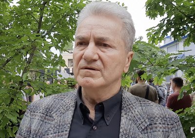 У Самару на Дніпропетровщині прощаються з актором молодіжного театру Максимом Ковтуном