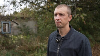 Половина жителів села Чернігівщини, яке за 8 км від кордону з РФ, покидають свої домівки через обстріли Половина жителів села Чернігівщини, яке за 8 км від кордону з РФ, покидають свої домівки через обстріли