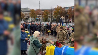 "Відданий службі і своїм побратимам": із полковником Віталієм Данчуком попрощалися у Рівному "Відданий службі і своїм побратимам": із полковником Віталієм Данчуком попрощалися у Рівному