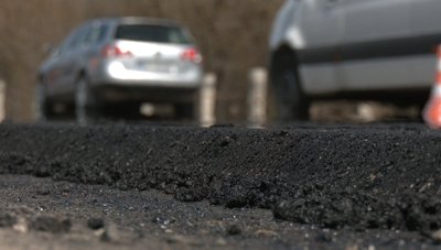 На Тернопільщині ремонтують дорогу, ремонт дороги, 14 квітня 2026 року На Тернопільщині ремонтують дорогу, ремонт дороги, 14 квітня 2026 року