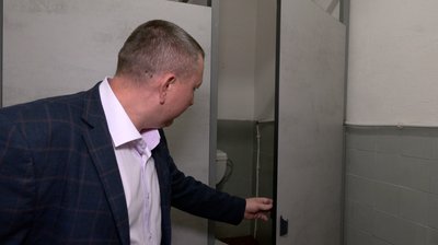 "На гідне ставлення до дітей коштів немає": у якому стані туалети у школах Черкас "На гідне ставлення до дітей коштів немає": у якому стані туалети у школах Черкас
