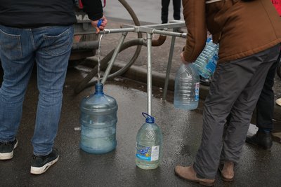 "Сподіваємося, що завтра з’явиться": як живуть Суми без води "Сподіваємося, що завтра з’явиться": як живуть Суми без води