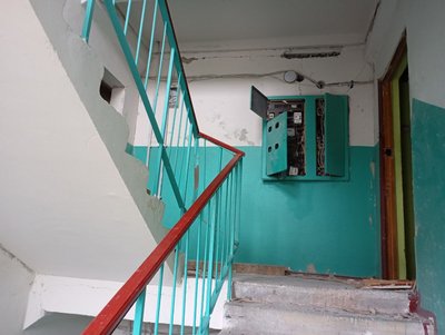 "Нічого нема. Тільки газ є". У Сумах розбирають завали багатоповерхівки після удару РФ "Нічого нема. Тільки газ є". У Сумах розбирають завали багатоповерхівки після удару РФ