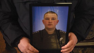 У Хмельницькому попрощалися з поліцейськими Віктором Зюбрієм та Вадимом Королем У Хмельницькому попрощалися з поліцейськими Віктором Зюбрієм та Вадимом Королем
