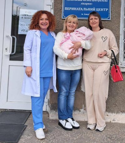 Залишили у пологовому: на Одещині патронатна родина взяла під опіку дитину, яку покинули батьки Залишили у пологовому: на Одещині патронатна родина взяла під опіку дитину, яку покинули батьки