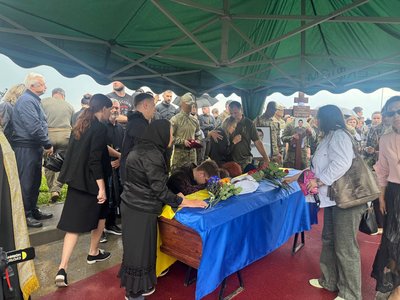 У Вінниці попрощались із захисником Єгором Басюком У Вінниці попрощались із захисником Єгором Басюком