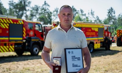 Учитель фізичної культури Олександр Жук з відзнакою "Герой-рятувальник року", 17 вересня 2024 Учитель фізичної культури Олександр Жук з відзнакою "Герой-рятувальник року", 17 вересня 2024