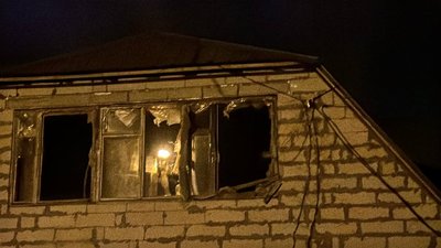 Російська армія атакувала Дніпро. Сталася пожежа у приватному секторі Російська армія атакувала Дніпро. Сталася пожежа у приватному секторі