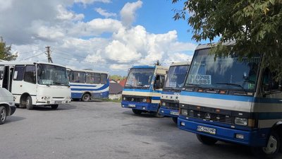 Автобуси "Золочів-Львів" Автобуси "Золочів-Львів"