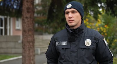 У порівнянні з минулим роком дорожче: черкаські водії "перевзувають" автівки на зиму У порівнянні з минулим роком дорожче: черкаські водії "перевзувають" автівки на зиму
