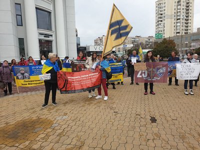 У Хмельницькому відбулася акція на підтримку родин військовополонених