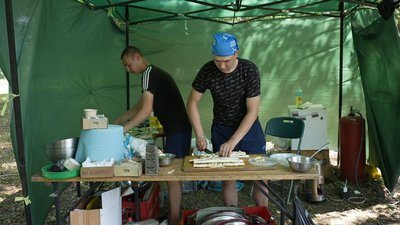 "Гартуємось віками": на Вінниччині запрацював табір для молоді "Гартуємось віками": на Вінниччині запрацював табір для молоді