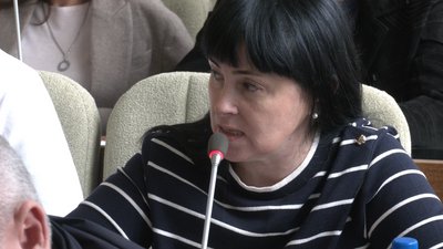 Чернігівські депутати збирались двічі за день на пленарні засідання, щоб проголосувати за енергетичні питання Чернігівські депутати збирались двічі за день на пленарні засідання, щоб проголосувати за енергетичні питання