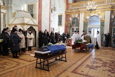 У Луцьку попрощалися з загиблими на війні Сергієм Терещенком і Петром Берлінцем У Луцьку попрощалися з загиблими на війні Сергієм Терещенком і Петром Берлінцем