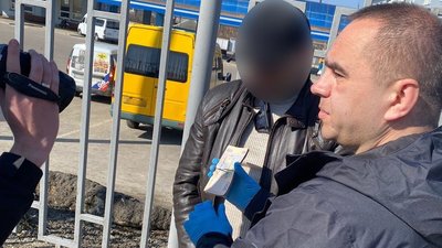 На Сумщині судитимуть чиновника за вимагання 40 тис. грн На Сумщині судитимуть чиновника за вимагання 40 тис. грн