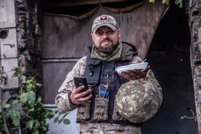 Любомир Касянчук, військовослужбовець, обід на фронті Любомир Касянчук, військовослужбовець, обід на фронті