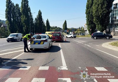 Померла через добу: автомобіль збив 73-річну пішохідку у Рівному Померла через добу: автомобіль збив 73-річну пішохідку у Рівному