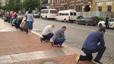 У Кропивницькому попрощались із захисниками Романом Конограєм та Сергієм Гриньком У Кропивницькому попрощались із захисниками Романом Конограєм та Сергієм Гриньком