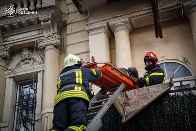 Обвал балкона в центрі Одеси: одна з постраждалих жінок померла, інша — в реанімації