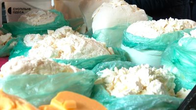 Які ціни на продукти на одеському "Привозі" напередодні Великодня