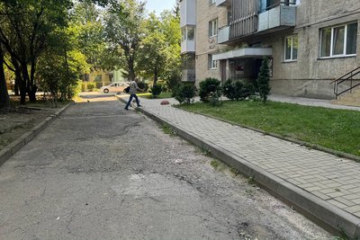 Вулиця Сергія Скальда, 29 у Чернівцях де будуть ремонтувати міжбудинковий проїзд