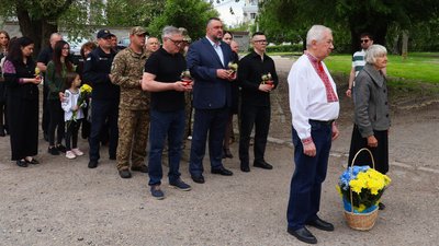 У Кропивницькому вшанували пам'ять жертв політичних репресій У Кропивницькому вшанували пам'ять жертв політичних репресій