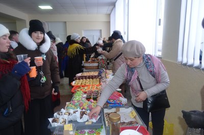 благодійний ярмарок, солодощі благодійний ярмарок, солодощі