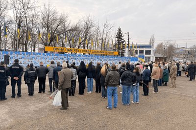 У Подільську вшанували загиблих у березні воїнів У Подільську вшанували загиблих у березні воїнів
