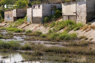 "Внизу багато сміття": у якому стані зливова система під вулицею Балківська "Внизу багато сміття": у якому стані зливова система під вулицею Балківська