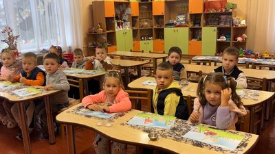"Наші діти мерзнуть, а ви сидите в теплі": у Дубні батьки дошкільнят вимагали відновити опалення в дитсадку