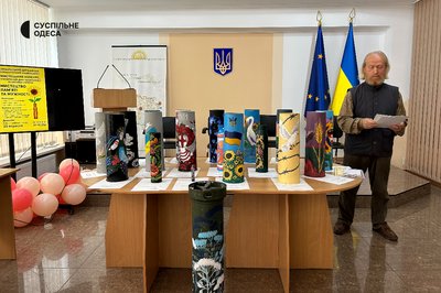 "Не тільки страх, а й краса": в Ізмаїлі створили артоб'єкти з воєнних гільз "Не тільки страх, а й краса": в Ізмаїлі створили артоб'єкти з воєнних гільз