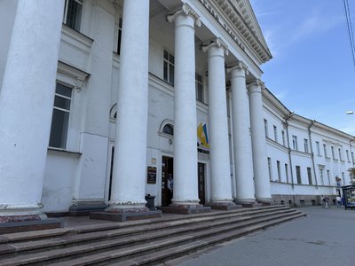 У Полтаві почали працювати "експрес-вікна" у відділеннях "Укрпошти": які послуги надаватимуть