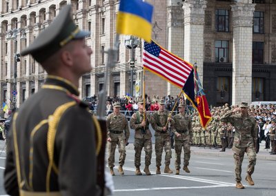 Військові НАТО на військовому параді до Дня Незалежності 2017 рік Військові НАТО на військовому параді до Дня Незалежності 2017 рік