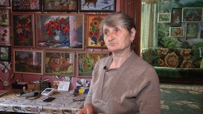 Надія Приходько з Чернігіщини почала вишивати, щоб врятуватися від депресії Надія Приходько з Чернігіщини почала вишивати, щоб врятуватися від депресії