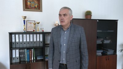 Після скарг учнів на самопочуття у їдальні Рівненського ліцею №8 перевіряють дотримання санітарних вимог Після скарг учнів на самопочуття у їдальні Рівненського ліцею №8 перевіряють дотримання санітарних вимог