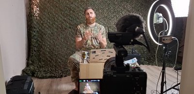Павло Вишибаба, поет, запис на сході відео Павло Вишибаба, поет, запис на сході відео