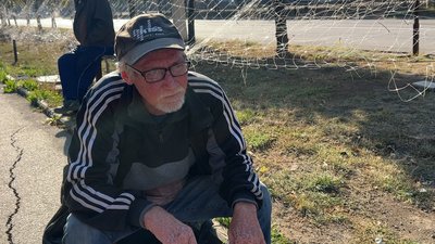 «Розпродамся та поїду»: як у Краматорську під обстрілами працює барахолка «Розпродамся та поїду»: як у Краматорську під обстрілами працює барахолка