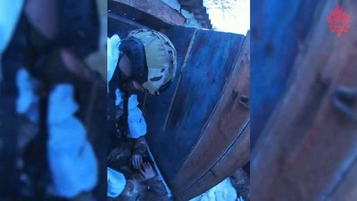 Вінницькі оборонці взяли в полон п'ятьох росіян Вінницькі оборонці взяли в полон п'ятьох росіян