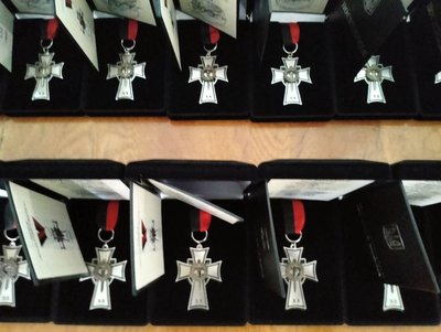 У Луцьку родинам 20 полеглих захисників вручили ордени "Полеглого воїна" У Луцьку родинам 20 полеглих захисників вручили ордени "Полеглого воїна"