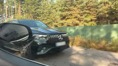 Bihus.Info: нардепи продовжують купувати елітні авто в період війни та записувати їх на родичів Bihus.Info: нардепи продовжують купувати елітні авто в період війни та записувати їх на родичів