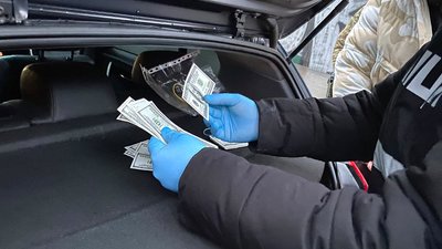У Чернігові правоохоронці викрили схеми ухилення від призову та затримали двох чоловіків У Чернігові правоохоронці викрили схеми ухилення від призову та затримали двох чоловіків